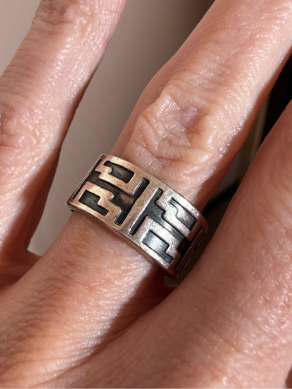 Vintage Taxco Heavy sterling silver black southwestern wide band ring 6